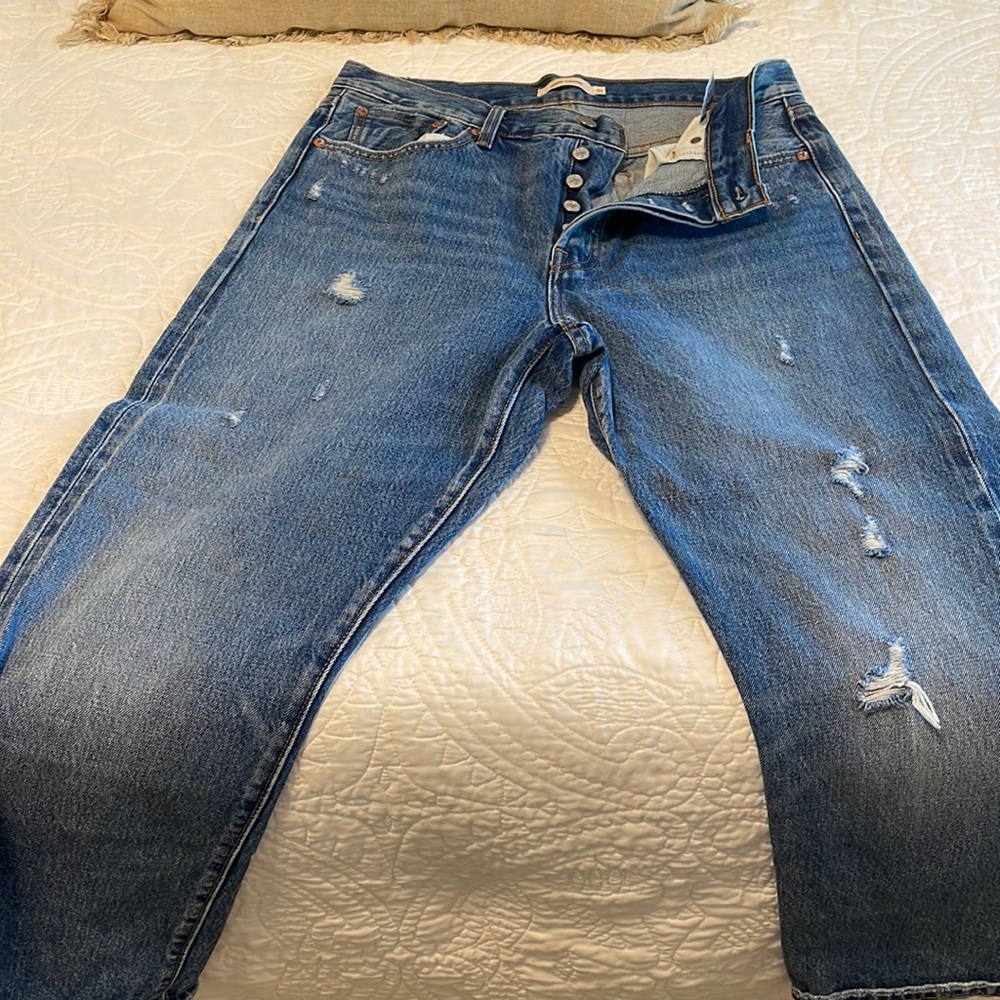 Levi’s wedgie straight jean’s size 31